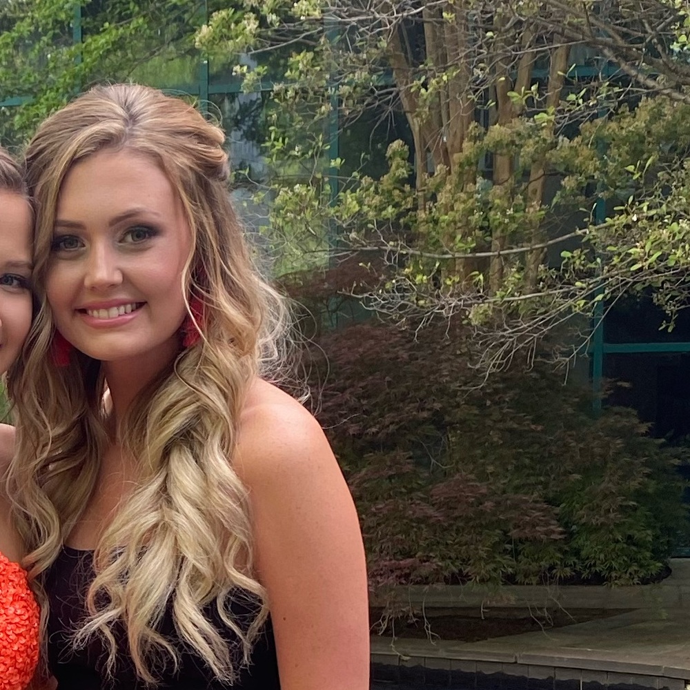Meet your Posher, Kayley